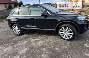 Внедорожник / Кроссовер Volkswagen Touareg 2014 в Мукачево