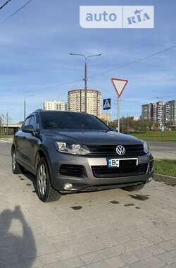 Позашляховик / Кросовер Volkswagen Touareg 2011 в Львові