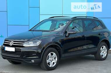 Позашляховик / Кросовер Volkswagen Touareg 2011 в Києві