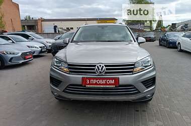 Внедорожник / Кроссовер Volkswagen Touareg 2017 в Полтаве