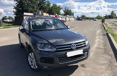 Позашляховик / Кросовер Volkswagen Touareg 2013 в Києві