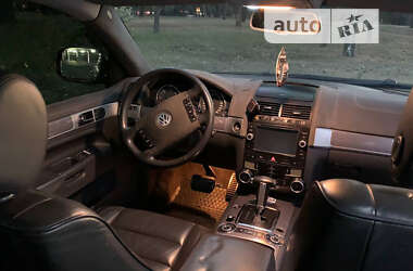 Внедорожник / Кроссовер Volkswagen Touareg 2005 в Запорожье