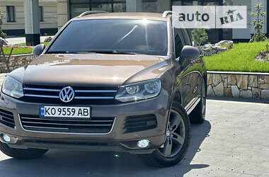 Внедорожник / Кроссовер Volkswagen Touareg 2012 в Хусте