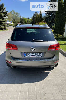 Позашляховик / Кросовер Volkswagen Touareg 2011 в Тернополі