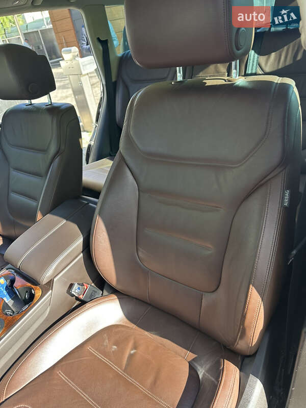 Внедорожник / Кроссовер Volkswagen Touareg 2014 в Шостке