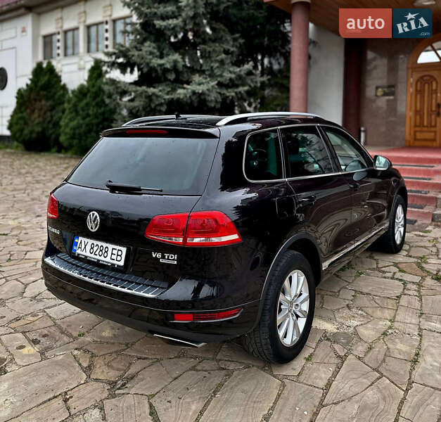 Внедорожник / Кроссовер Volkswagen Touareg 2014 в Харькове