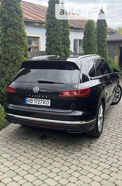 Позашляховик / Кросовер Volkswagen Touareg 2018 в Вінниці