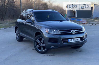 Внедорожник / Кроссовер Volkswagen Touareg 2011 в Вольнянске