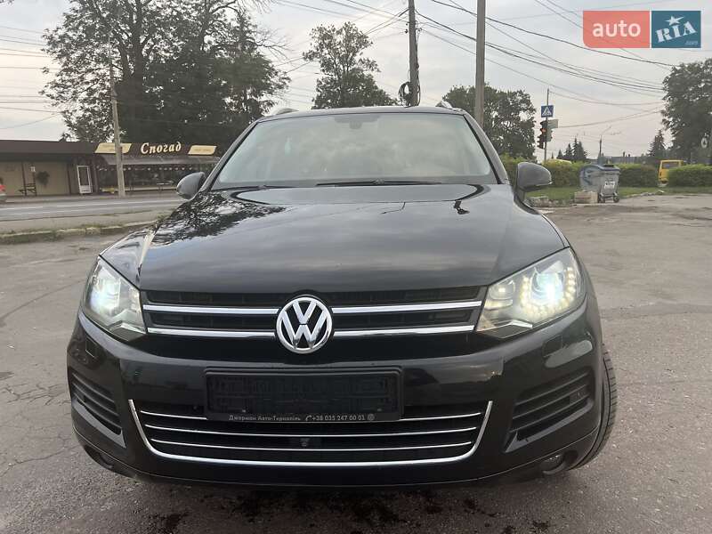 Позашляховик / Кросовер Volkswagen Touareg 2010 в Вінниці