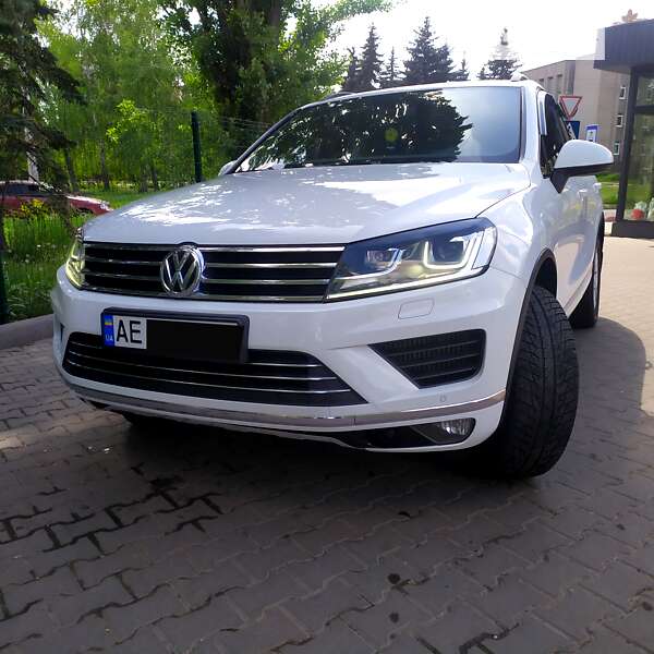 Позашляховик / Кросовер Volkswagen Touareg 2014 в Кривому Розі