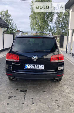 Внедорожник / Кроссовер Volkswagen Touareg 2006 в Тячеве