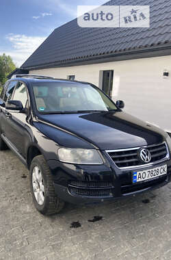 Внедорожник / Кроссовер Volkswagen Touareg 2006 в Тячеве