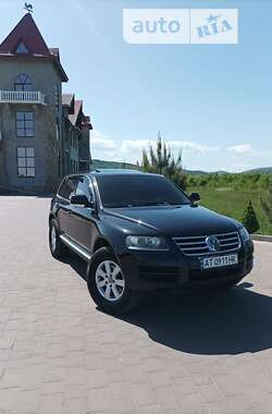 Позашляховик / Кросовер Volkswagen Touareg 2005 в Івано-Франківську