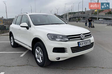 Позашляховик / Кросовер Volkswagen Touareg 2011 в Києві
