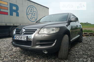 Позашляховик / Кросовер Volkswagen Touareg 2008 в Хусті