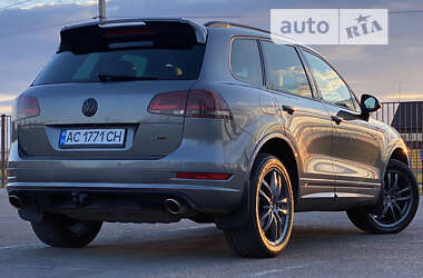 Внедорожник / Кроссовер Volkswagen Touareg 2012 в Луцке