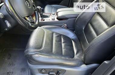 Внедорожник / Кроссовер Volkswagen Touareg 2014 в Доброполье