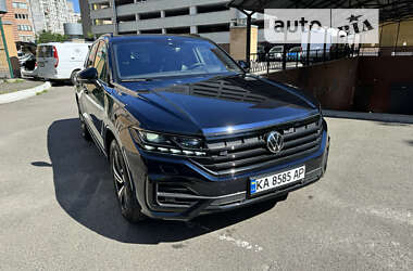 Позашляховик / Кросовер Volkswagen Touareg 2021 в Києві