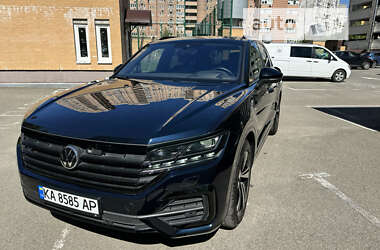 Позашляховик / Кросовер Volkswagen Touareg 2021 в Києві