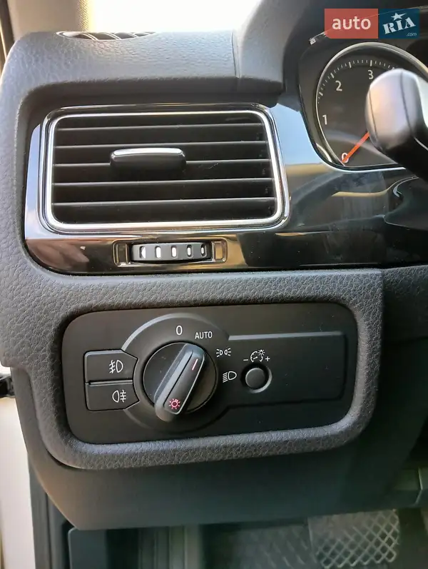 Volkswagen Touareg 2012 VIN WVGZZZ7PZCD014829 фото оголошення 27 з 83
