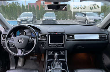 Позашляховик / Кросовер Volkswagen Touareg 2010 в Луцьку