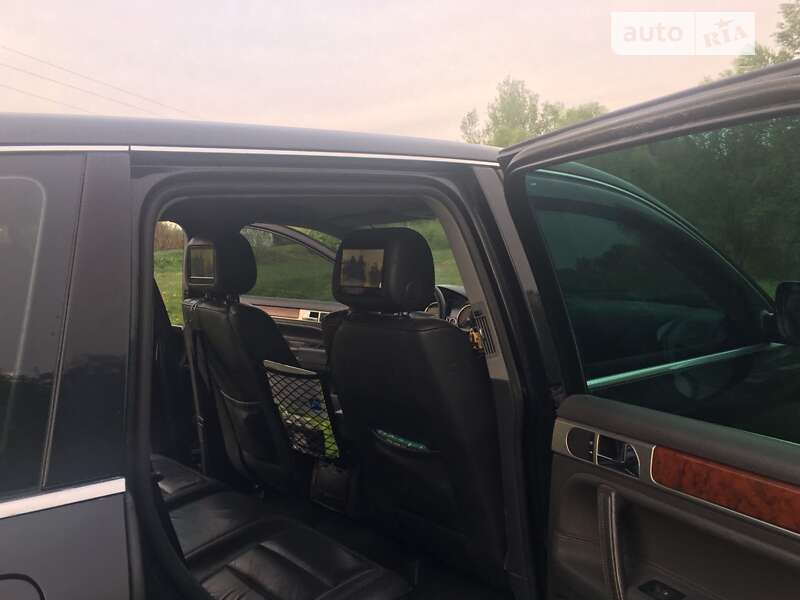 Позашляховик / Кросовер Volkswagen Touareg 2003 в Лубнах