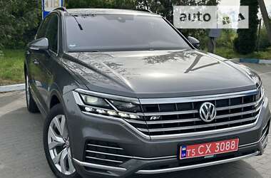 Внедорожник / Кроссовер Volkswagen Touareg 2019 в Львове