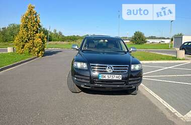 Внедорожник / Кроссовер Volkswagen Touareg 2005 в Ровно