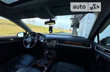 Позашляховик / Кросовер Volkswagen Touareg 2012 в Харкові