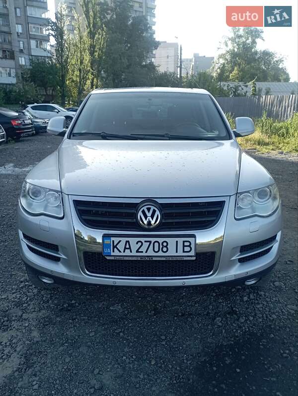Внедорожник / Кроссовер Volkswagen Touareg 2008 в Киеве