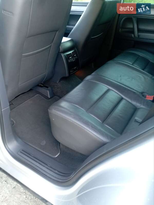 Внедорожник / Кроссовер Volkswagen Touareg 2008 в Киеве