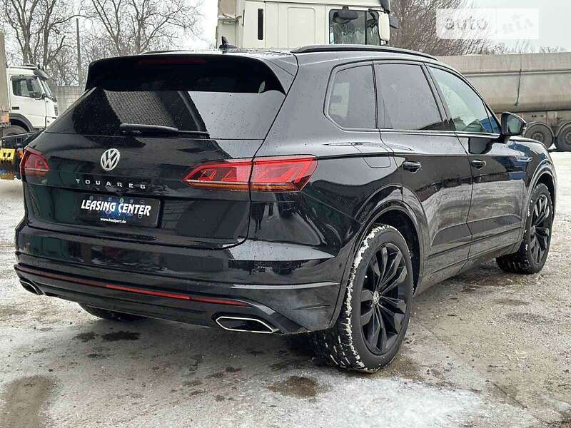 Внедорожник / Кроссовер Volkswagen Touareg 2019 в Черкассах
