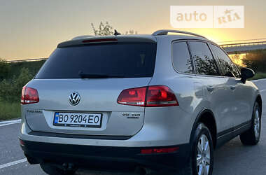 Внедорожник / Кроссовер Volkswagen Touareg 2013 в Тернополе