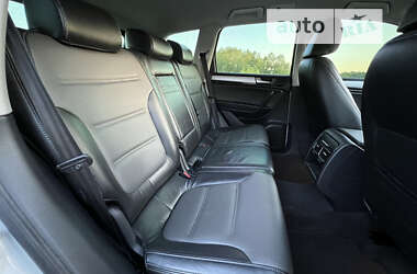 Внедорожник / Кроссовер Volkswagen Touareg 2013 в Тернополе