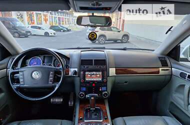 Внедорожник / Кроссовер Volkswagen Touareg 2004 в Львове