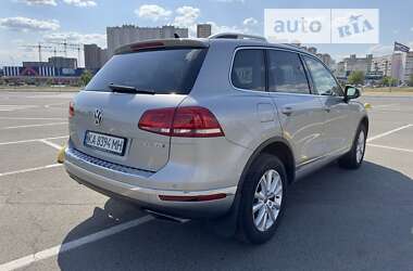 Внедорожник / Кроссовер Volkswagen Touareg 2017 в Киеве