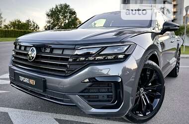 Позашляховик / Кросовер Volkswagen Touareg 2023 в Києві