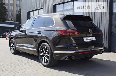 Позашляховик / Кросовер Volkswagen Touareg 2021 в Вінниці