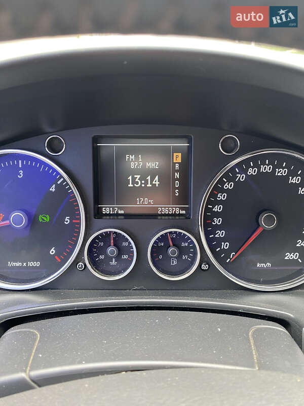 Внедорожник / Кроссовер Volkswagen Touareg 2005 в Черновцах фото 13 Внедорожник / Кроссовер Volkswagen Touareg 2005 в Черновцах