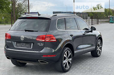 Внедорожник / Кроссовер Volkswagen Touareg 2013 в Тернополе