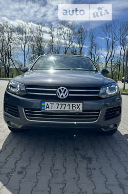 Внедорожник / Кроссовер Volkswagen Touareg 2012 в Ивано-Франковске