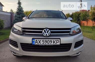 Внедорожник / Кроссовер Volkswagen Touareg 2010 в Киеве