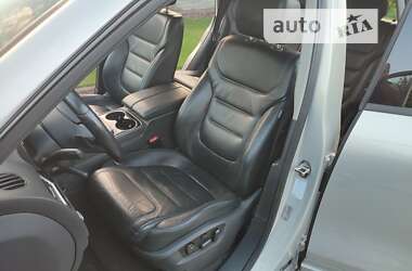 Внедорожник / Кроссовер Volkswagen Touareg 2010 в Киеве