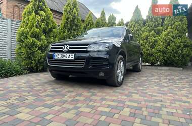 Внедорожник / Кроссовер Volkswagen Touareg 2013 в 