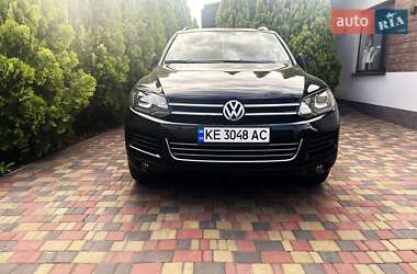 Внедорожник / Кроссовер Volkswagen Touareg 2013 в 