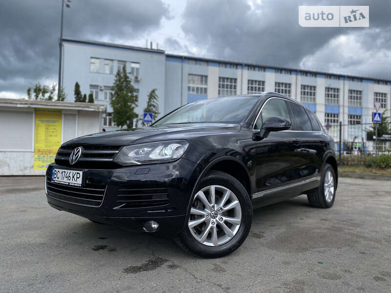 Позашляховик / Кросовер Volkswagen Touareg 2012 в Львові