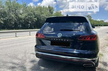 Позашляховик / Кросовер Volkswagen Touareg 2018 в Дніпрі