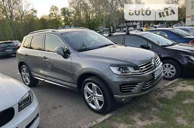 Позашляховик / Кросовер Volkswagen Touareg 2017 в Ужгороді