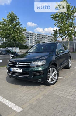 Позашляховик / Кросовер Volkswagen Touareg 2012 в Чернівцях