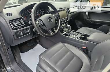 Позашляховик / Кросовер Volkswagen Touareg 2010 в Коломиї